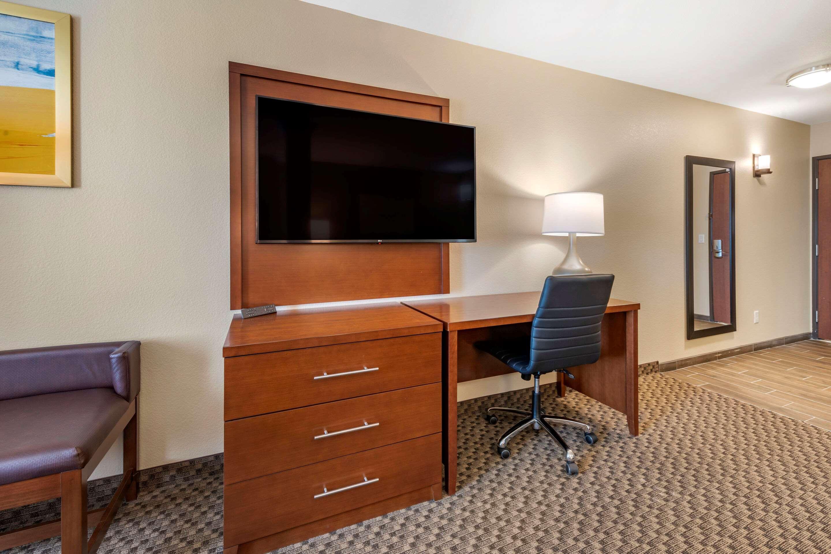 Comfort Suites Broomfield-Boulder-Interlocken Exterior photo